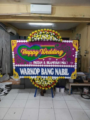 Papan Bunga di Pulogadung