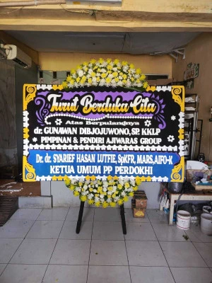Papan Bunga di Pulogadung